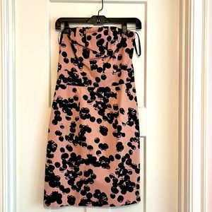 NWOT never worn strapless lined dress. Size 4